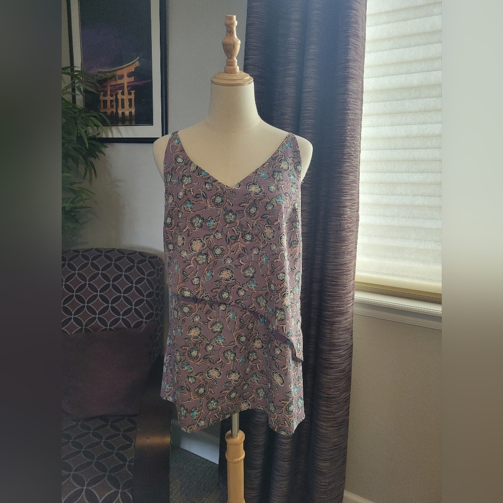 CAbi Lavender Paisley V-Neck Camisole Size Large